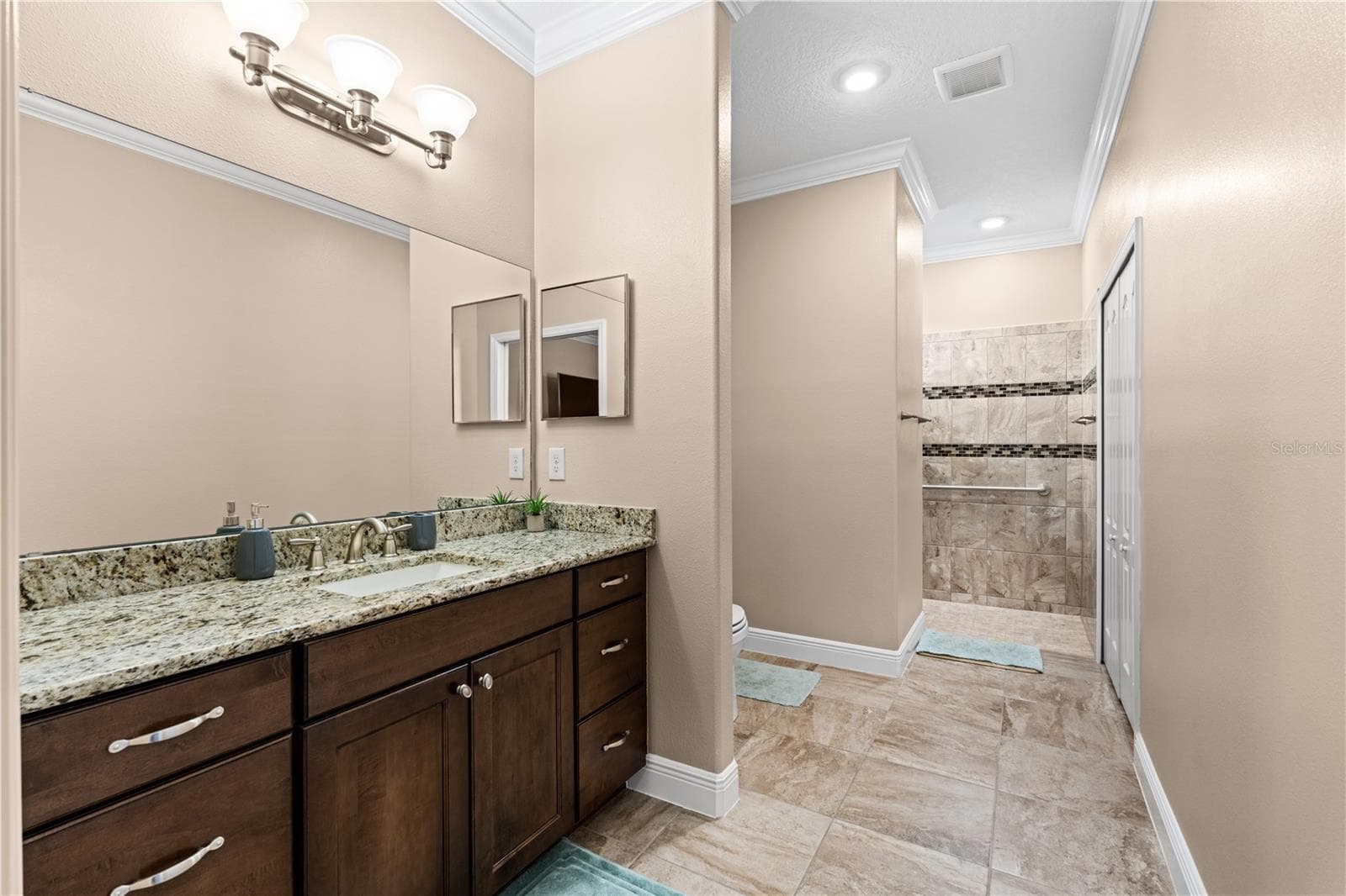 Single Family Residence at 4419 BENT CREEK LN, LEESBURG, photo 21 of 42