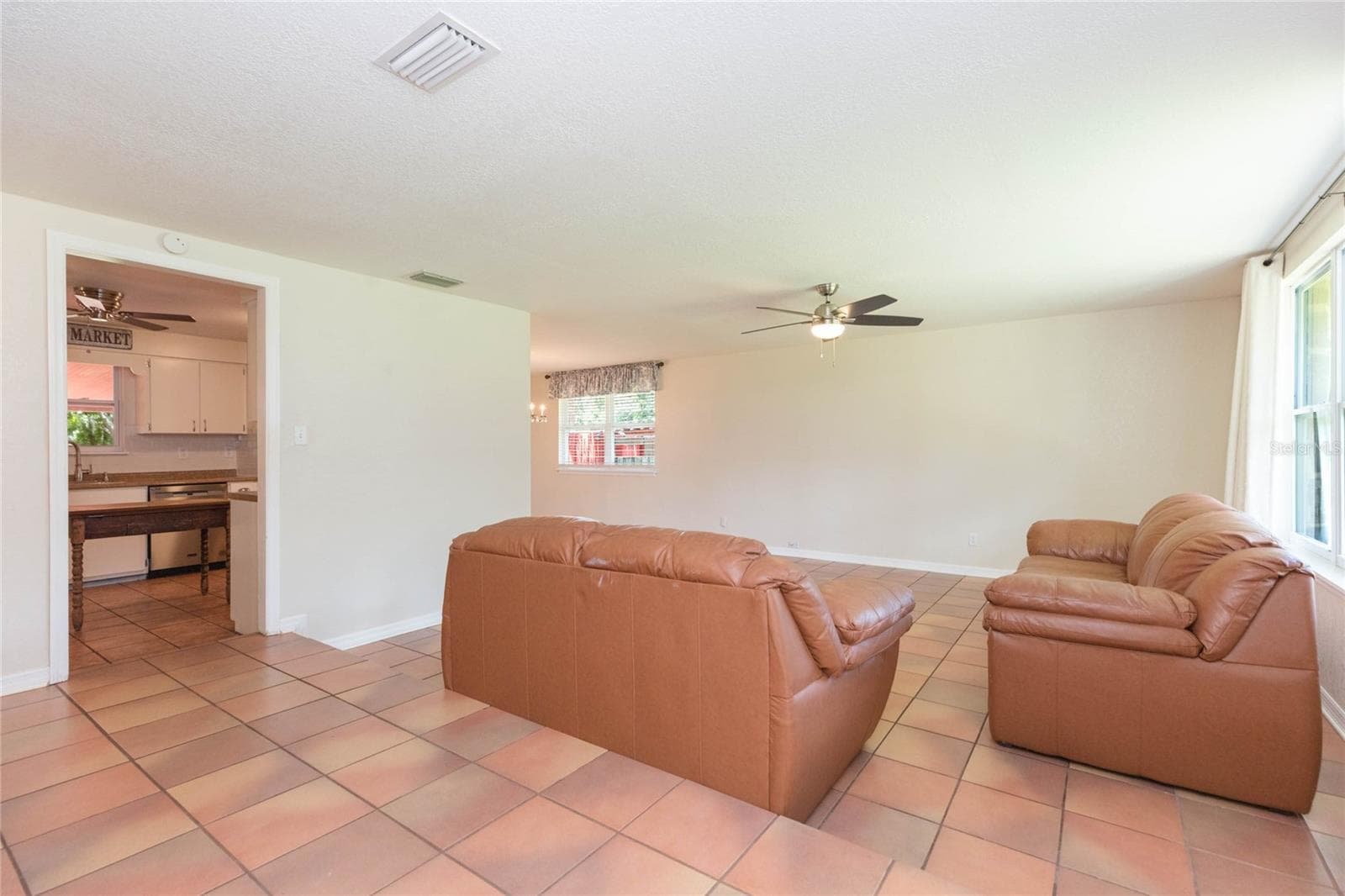 Single Family Residence at 8719 HANDCART RD, WESLEY CHAPEL, photo 7 of 63