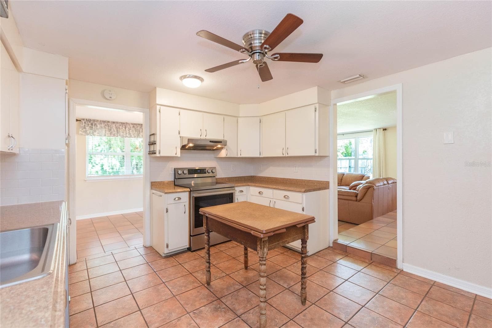 Single Family Residence at 8719 HANDCART RD, WESLEY CHAPEL, photo 13 of 63