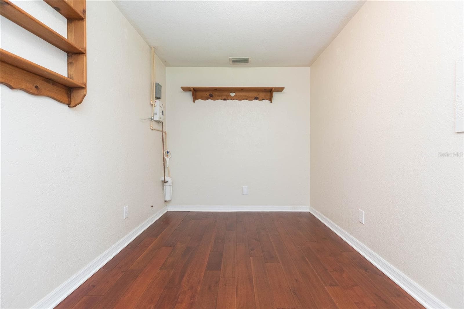 Single Family Residence at 8719 HANDCART RD, WESLEY CHAPEL, photo 14 of 63