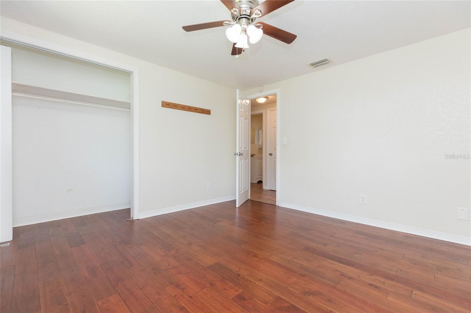 Single Family Residence at 8719 HANDCART RD, WESLEY CHAPEL, photo 17 of 63