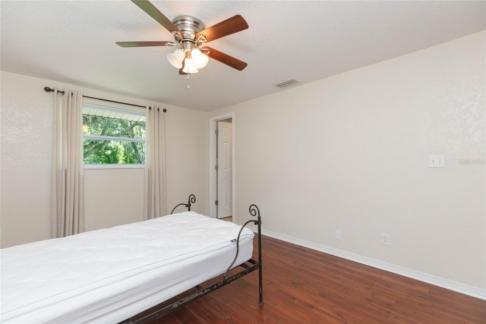 Single Family Residence at 8719 HANDCART RD, WESLEY CHAPEL, photo 23 of 63