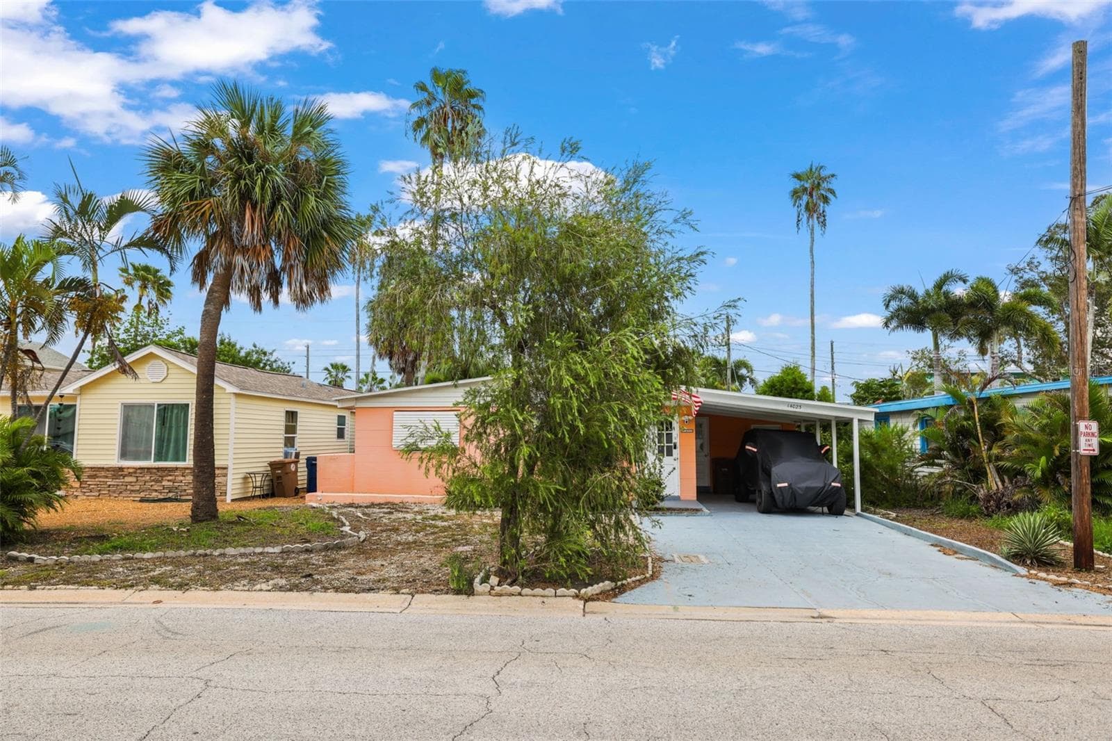 Single Family Residence at 14023 PALM ST, MADEIRA BEACH, photo 4 of 38