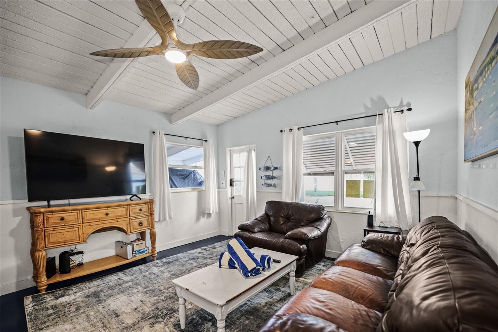 Single Family Residence at 14023 PALM ST, MADEIRA BEACH, photo 7 of 38