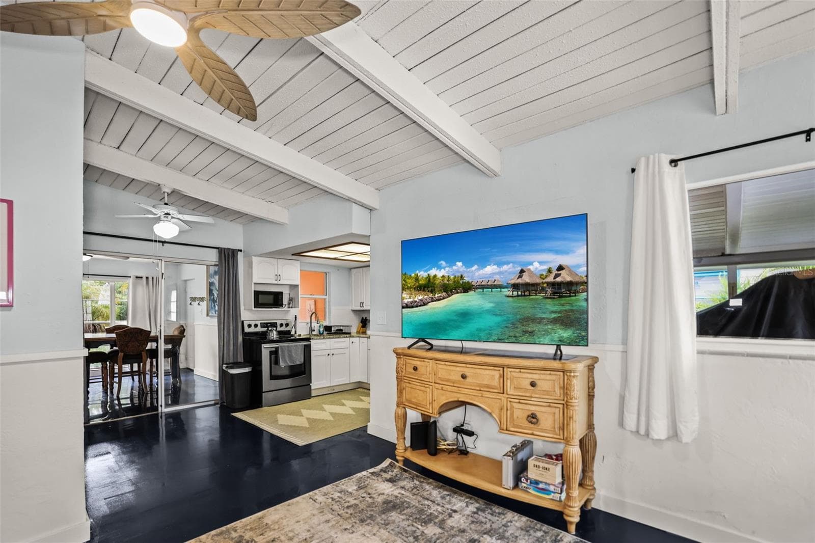Single Family Residence at 14023 PALM ST, MADEIRA BEACH, photo 9 of 38
