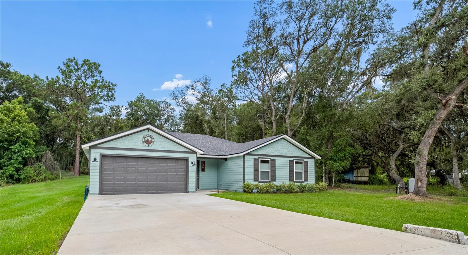 111 BREEZEWAY AVE