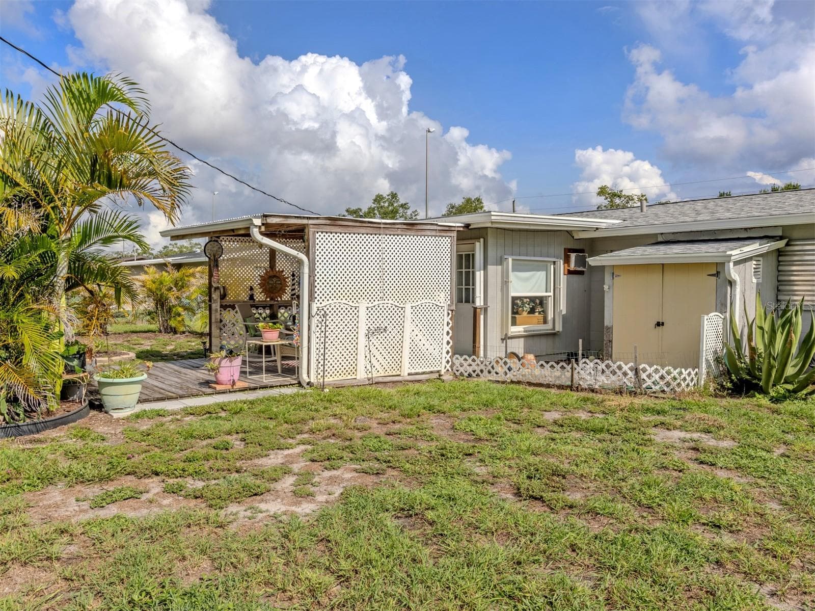 Single Family Residence at 424 CENTER RD, VENICE, photo 7 of 67