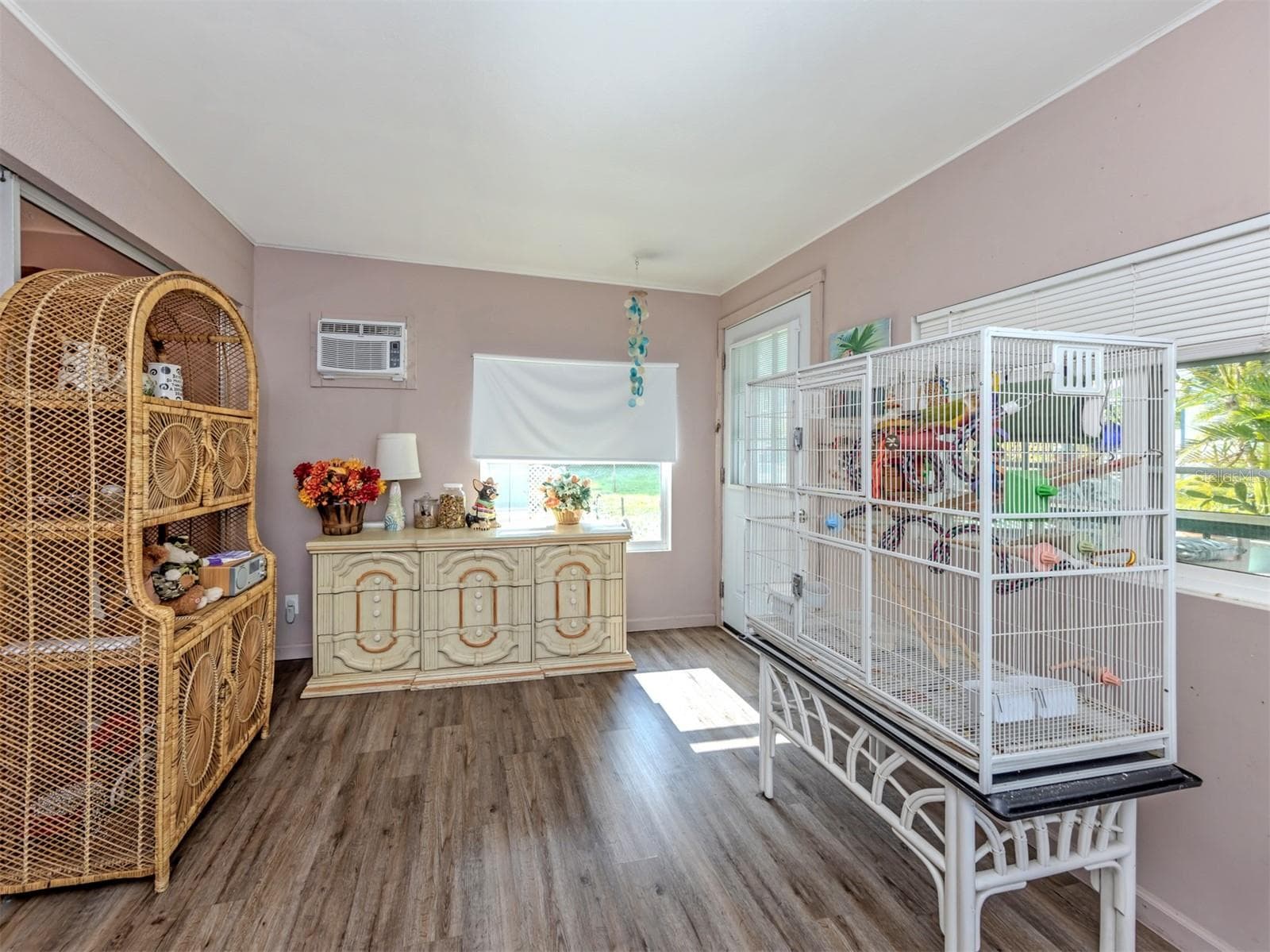 Single Family Residence at 424 CENTER RD, VENICE, photo 10 of 67