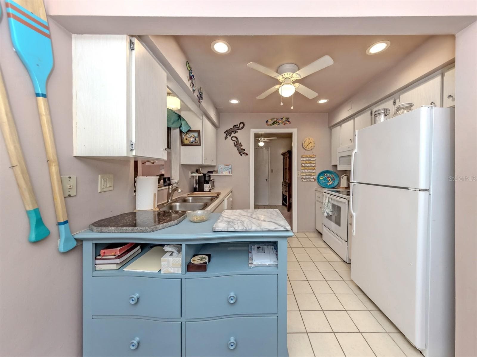 Single Family Residence at 424 CENTER RD, VENICE, photo 19 of 67