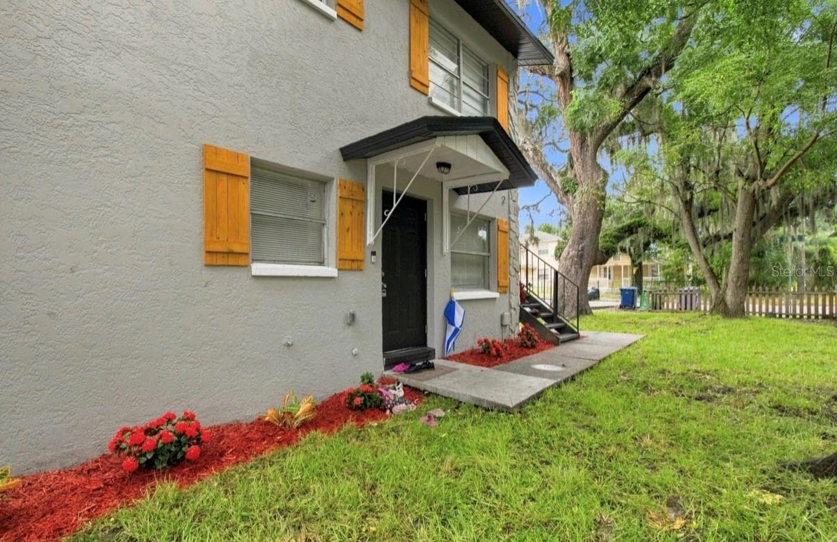 Duplex at 8602 N 14TH ST, TAMPA, photo 3 of 32