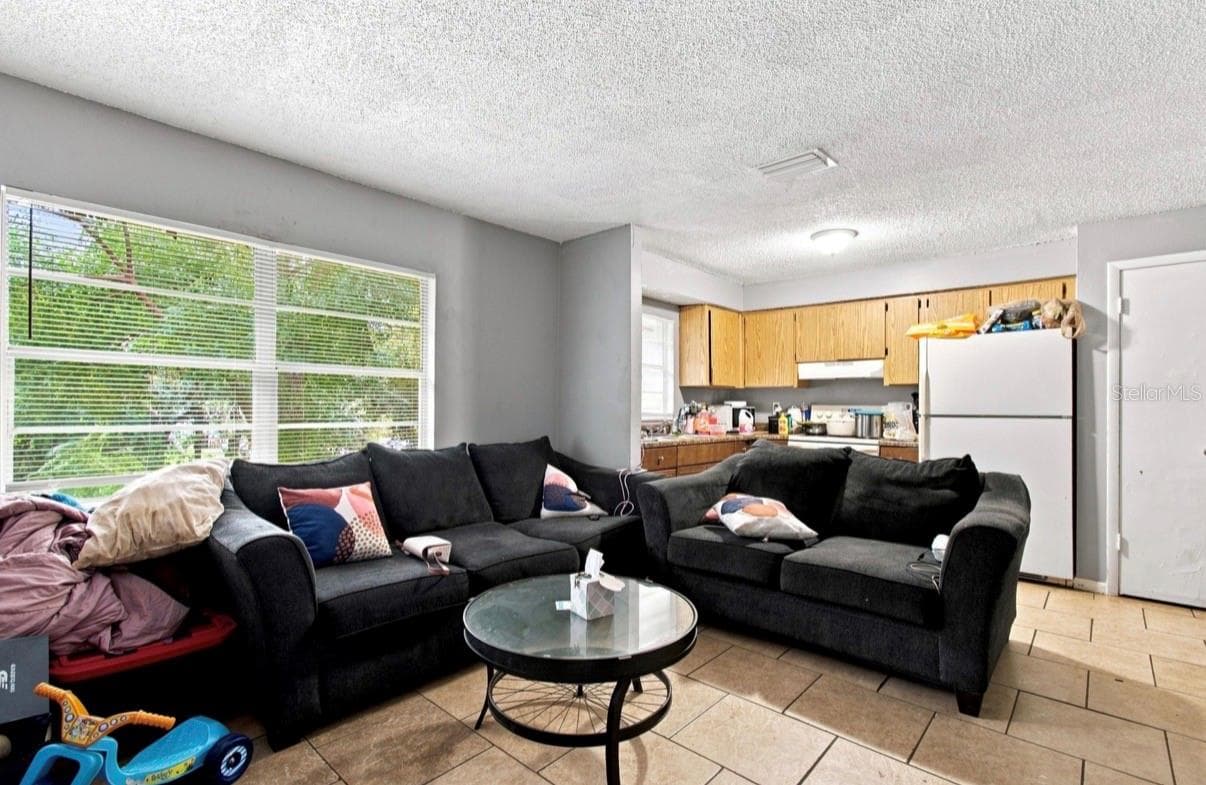 Duplex at 8602 N 14TH ST, TAMPA, photo 19 of 32