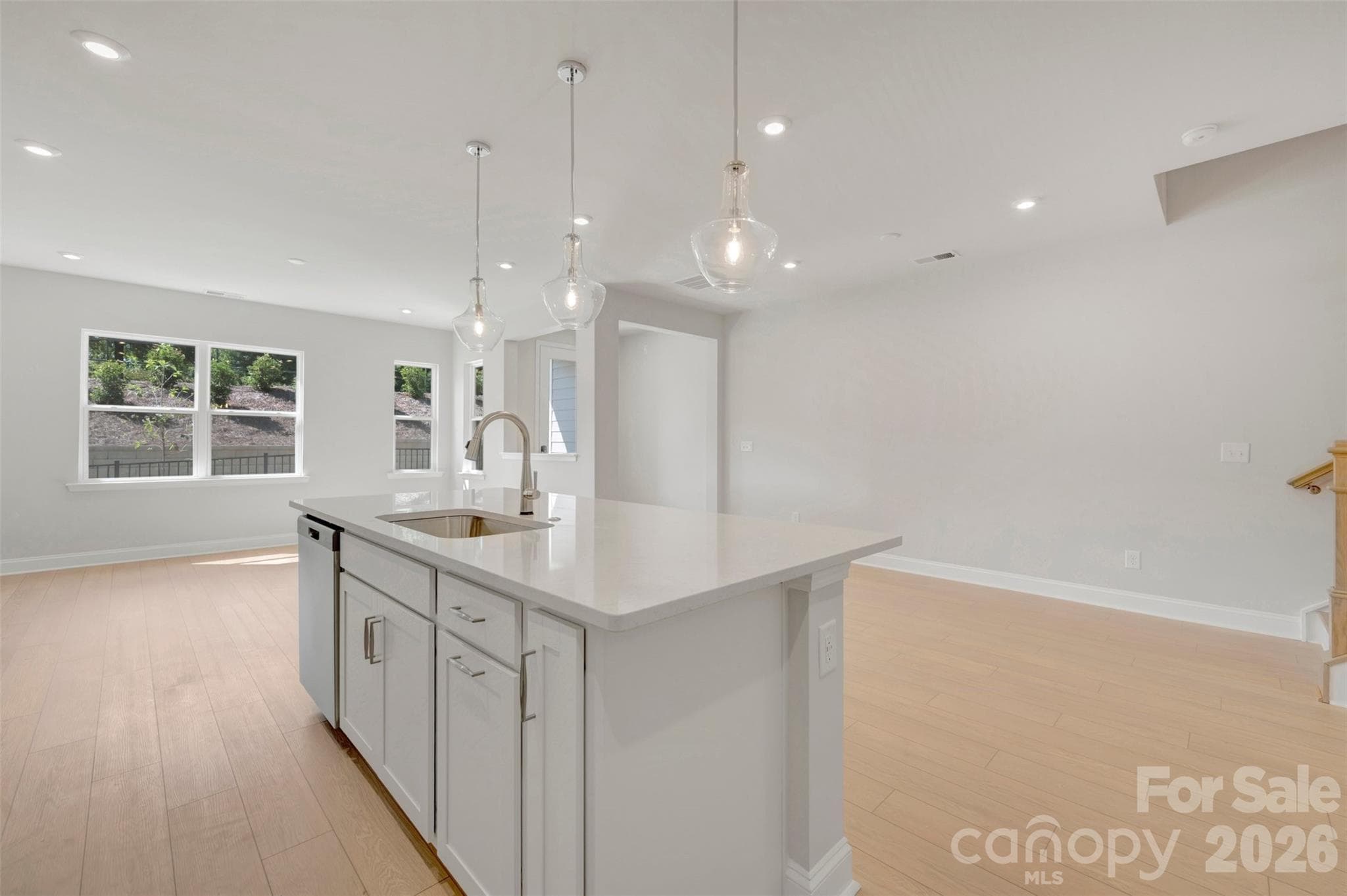 Golden Gate Quartz Countertops - Fort Mill