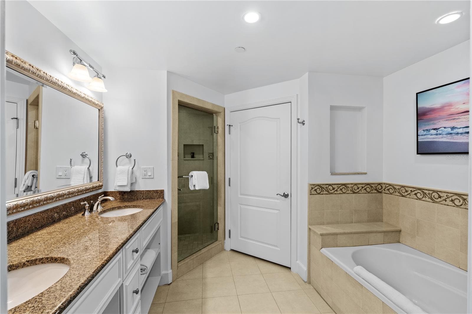 Condo - Hotel at 7593 GATHERING DR #307, KISSIMMEE, photo 18 of 26