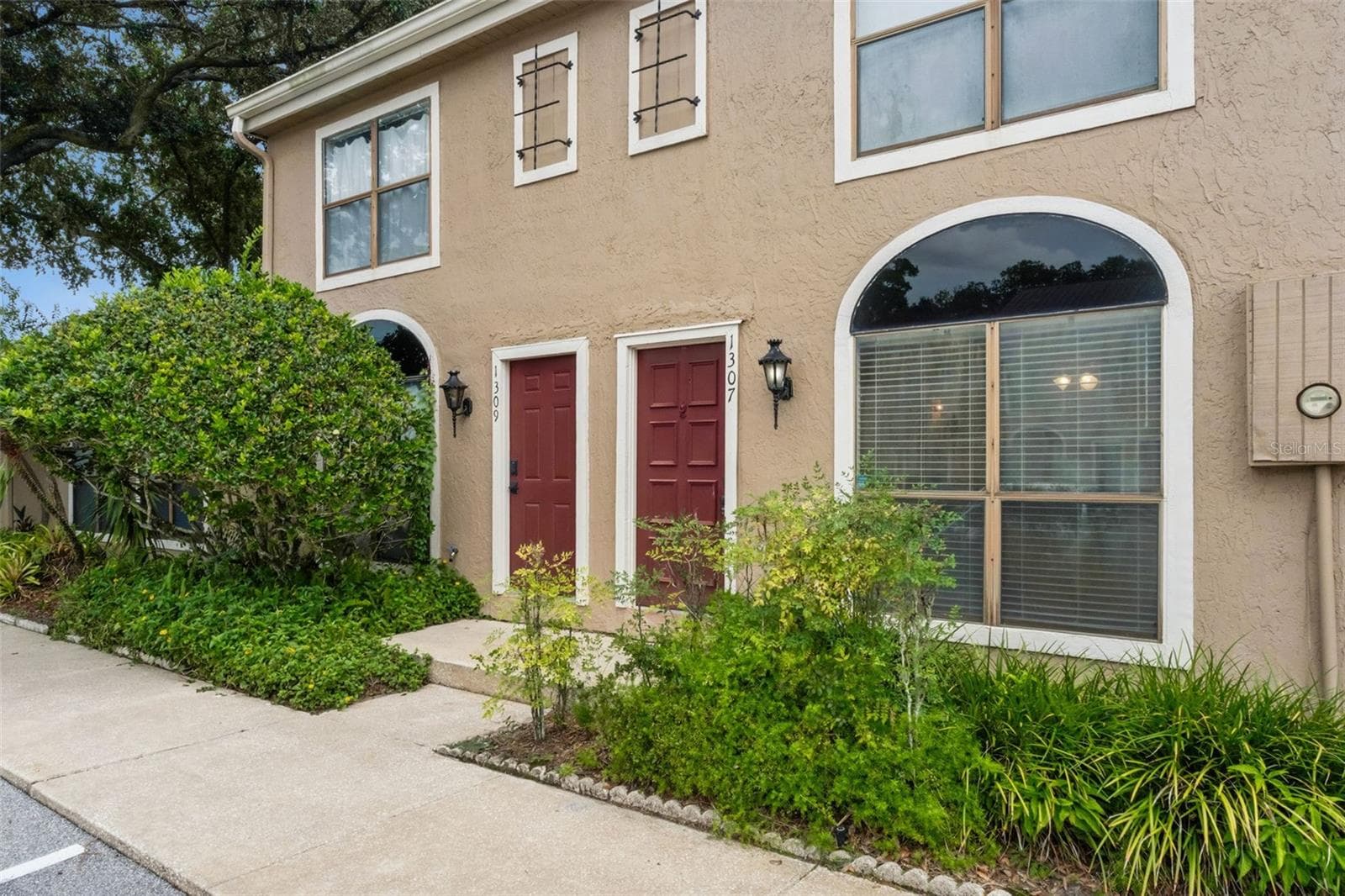 Townhouse at 1307 PARK VILLA PL, WINTER SPRINGS, photo 2 of 40