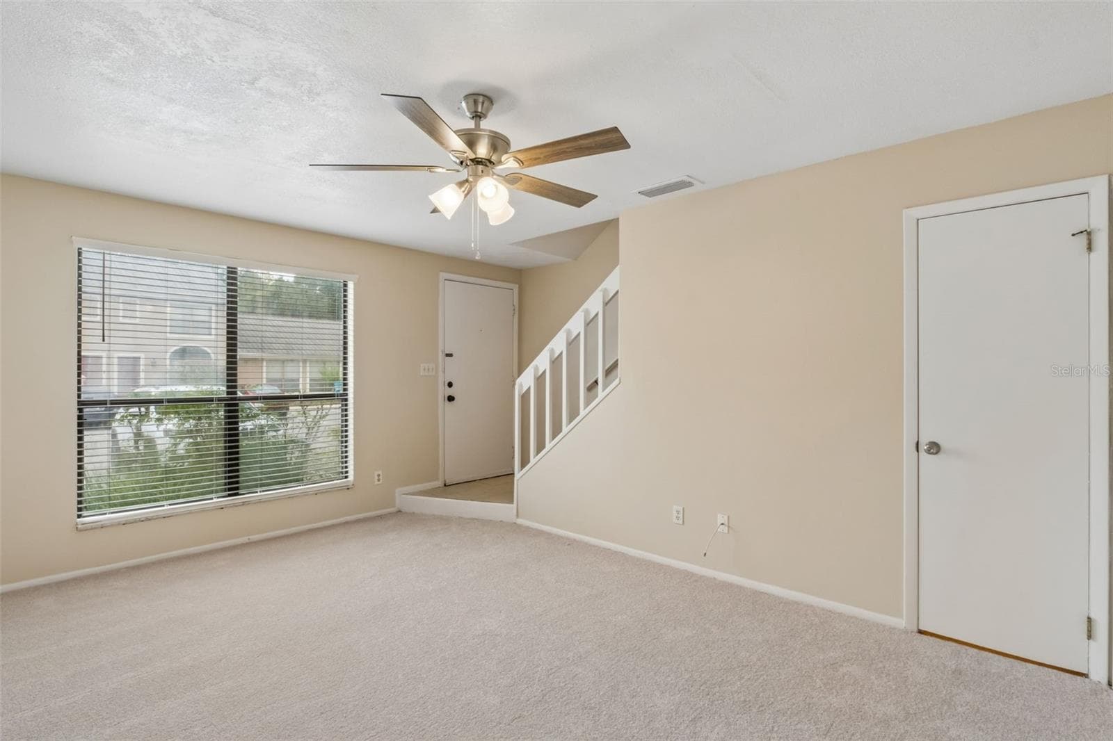 Townhouse at 1307 PARK VILLA PL, WINTER SPRINGS, photo 3 of 40