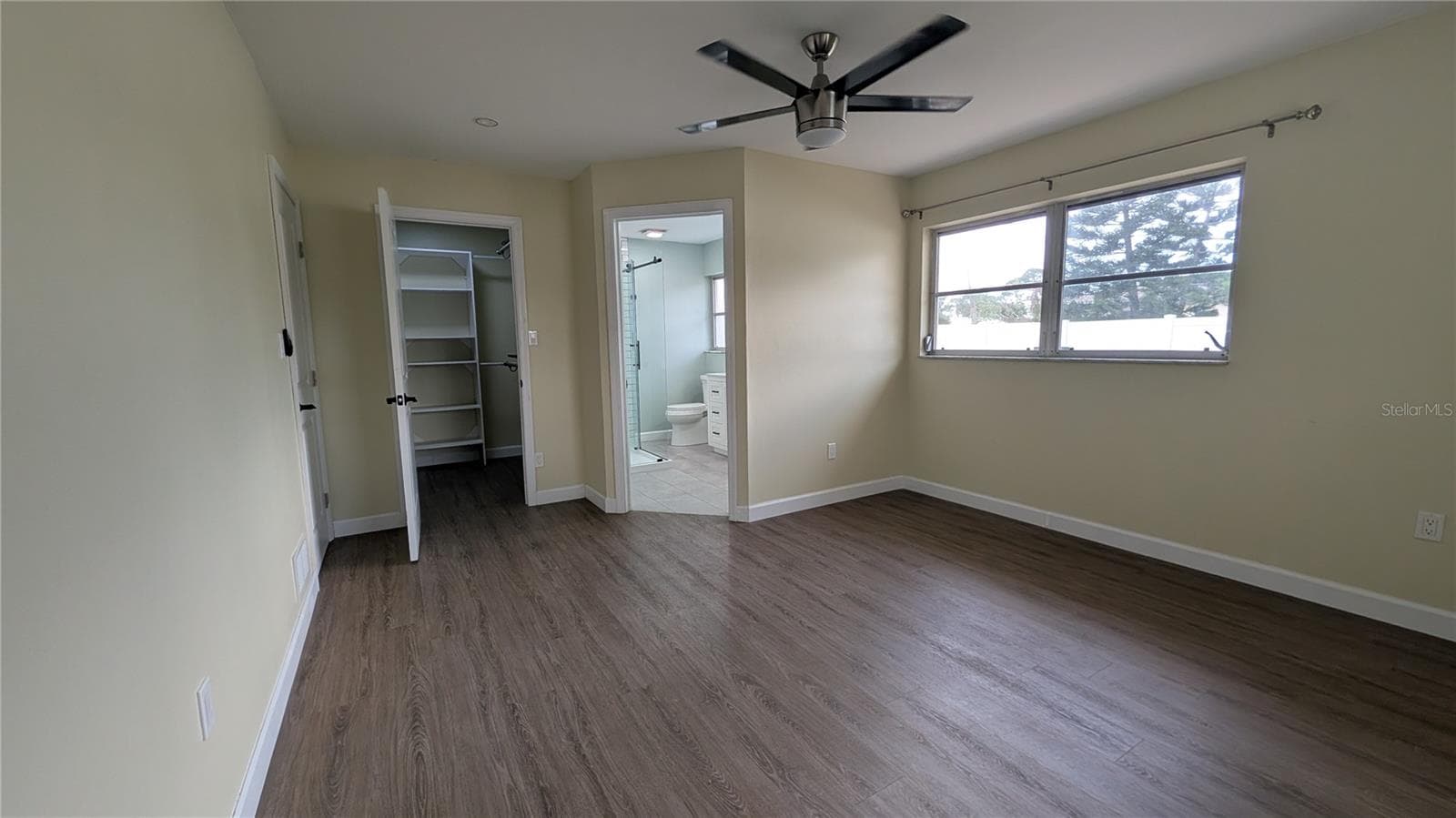Primary bedroom - 1406 S VENICE BLVD, VENICE