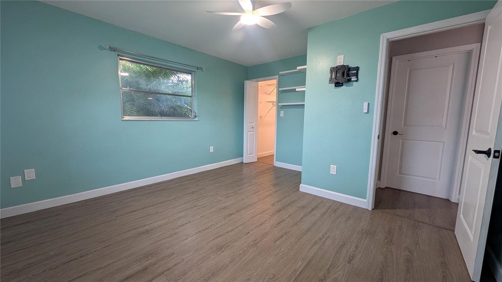 Single Family Residence at 1406 S VENICE BLVD, VENICE, photo 22 of 29