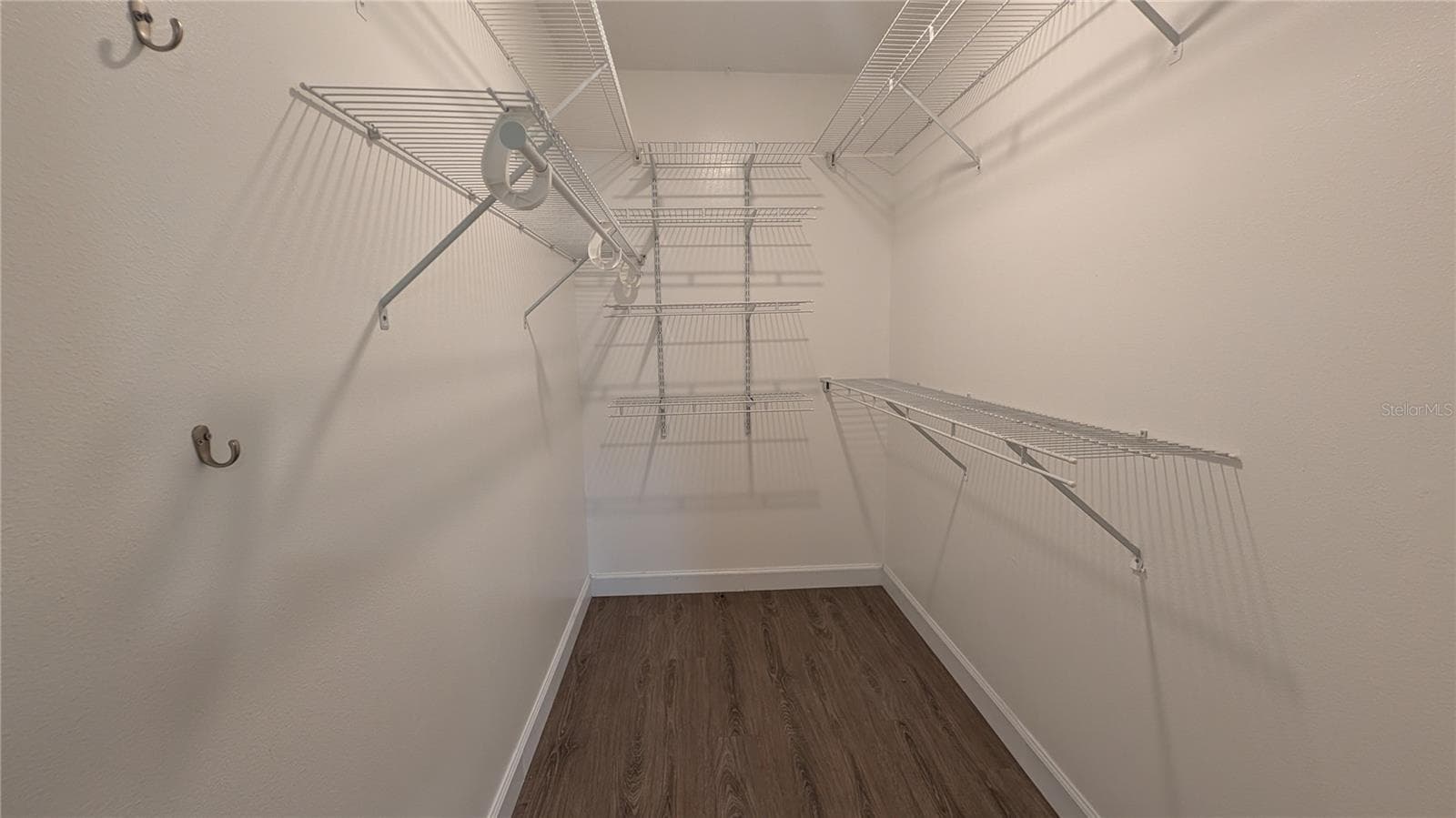 Single Family Residence at 1406 S VENICE BLVD, VENICE, photo 23 of 29