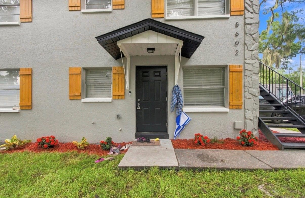 Duplex at 8602-8606 N 14TH ST, TAMPA, photo 3 of 57