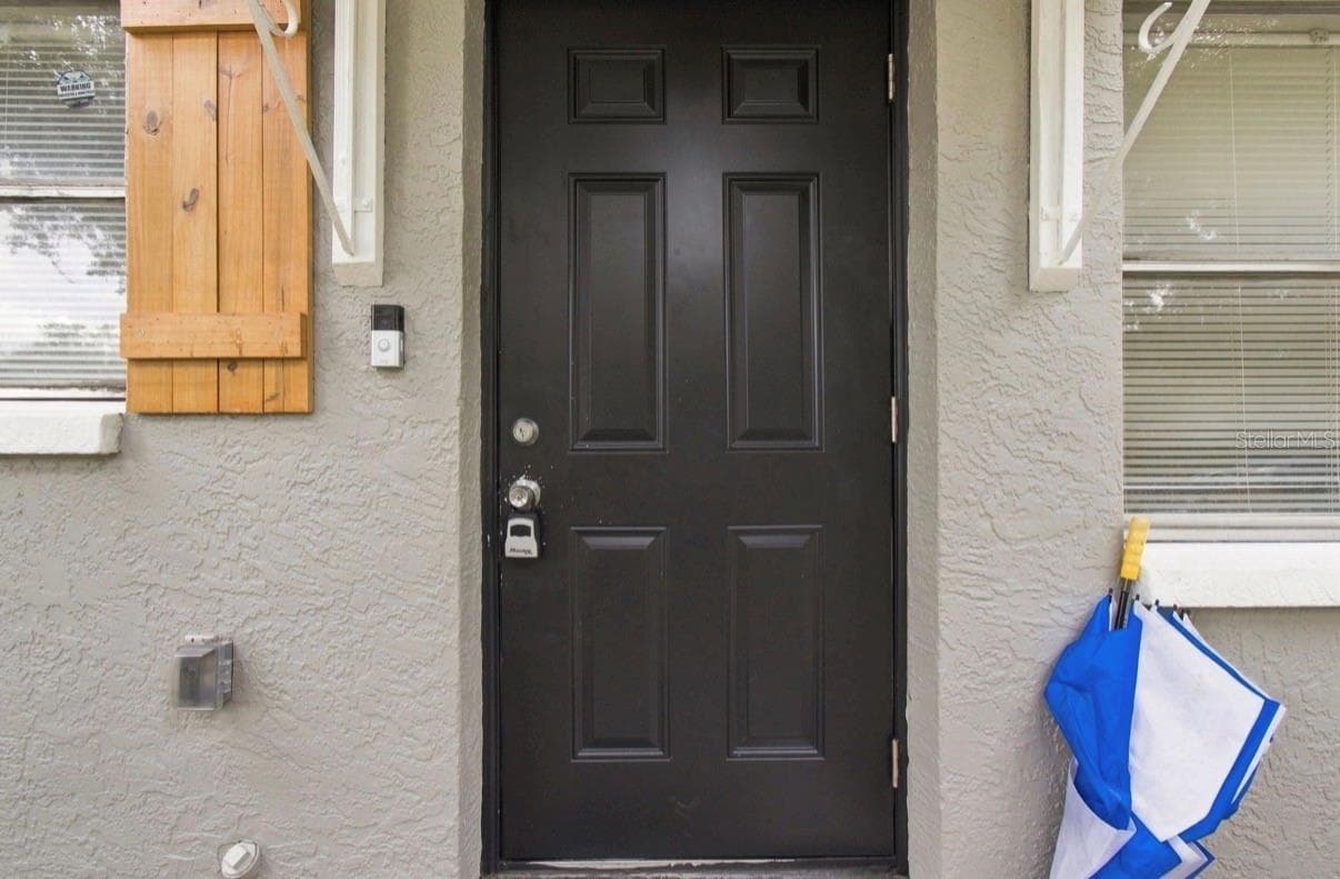 Duplex at 8602-8606 N 14TH ST, TAMPA, photo 5 of 57