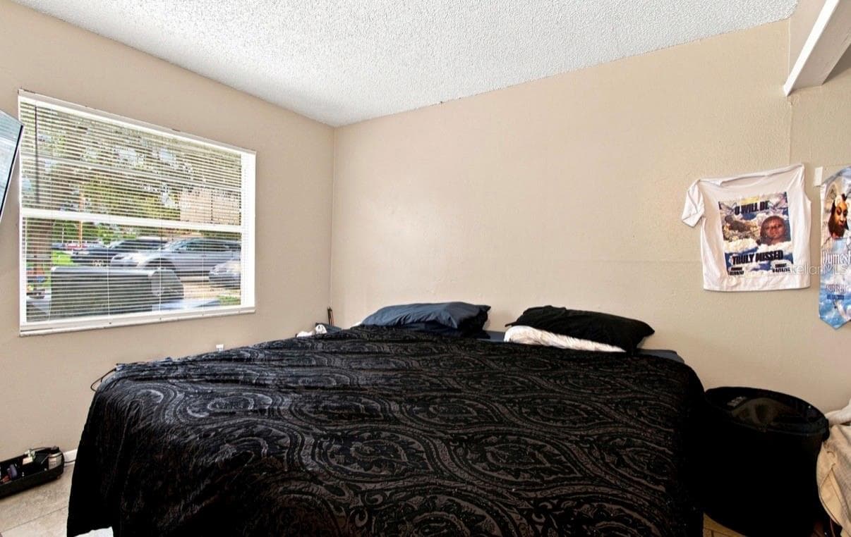 Duplex at 8602-8606 N 14TH ST, TAMPA, photo 14 of 57