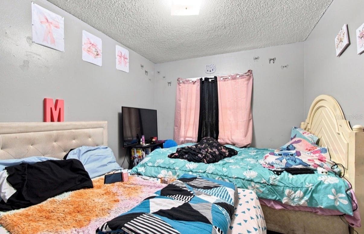 Duplex at 8602-8606 N 14TH ST, TAMPA, photo 33 of 57