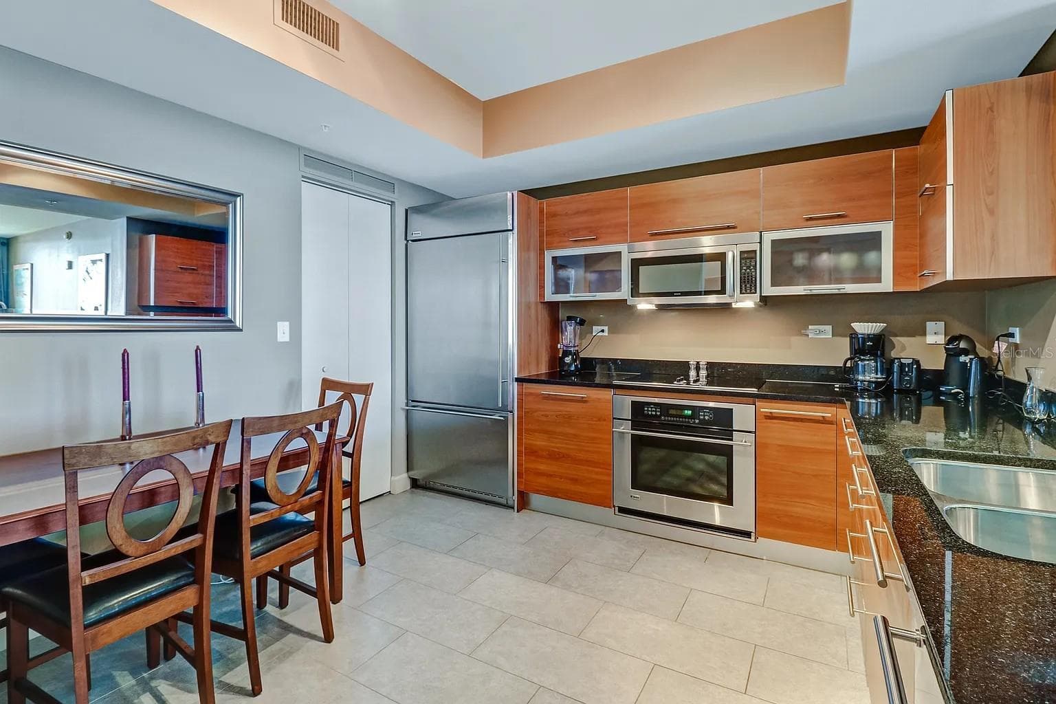 Condominium at 3000 OASIS GRAND BLVD #1002, FORT MYERS, photo 5 of 28