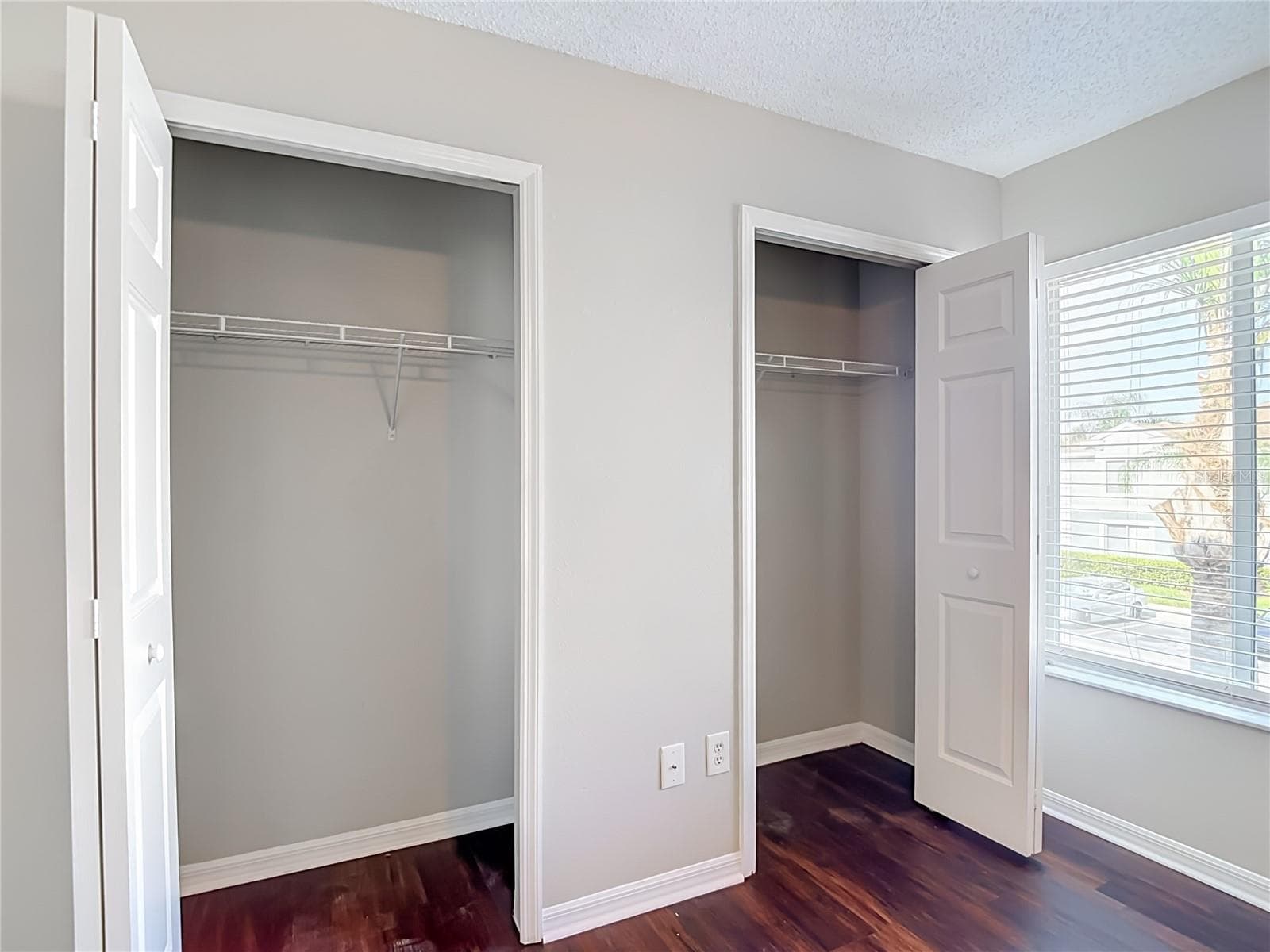 primary bedroom - 2245 FLUORSHIRE DR, BRANDON