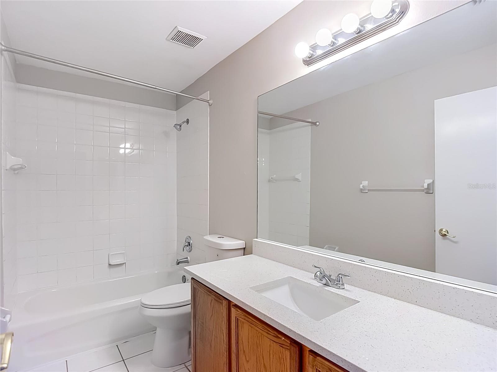 primary bath - 2245 FLUORSHIRE DR, BRANDON