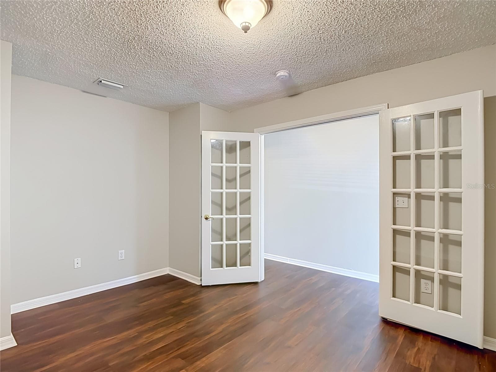bonus room with french doors - 2245 FLUORSHIRE DR, BRANDON
