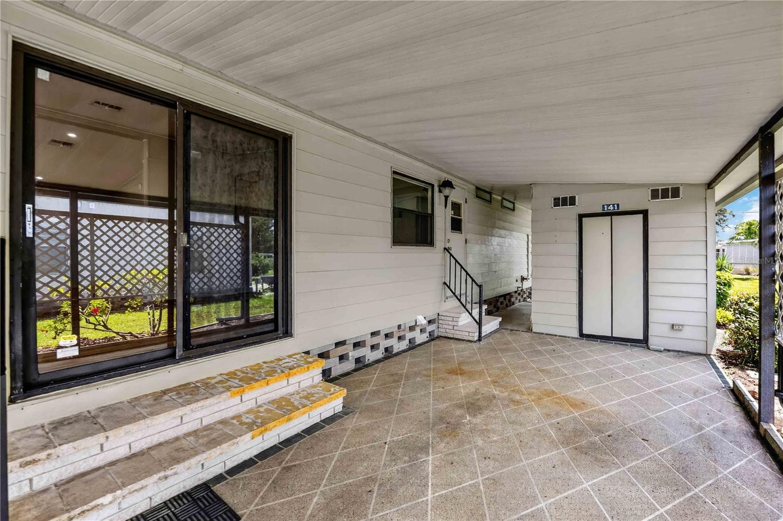 Manufactured Home at 141 RAROTONGA RD, NORTH PORT, photo 6 of 43