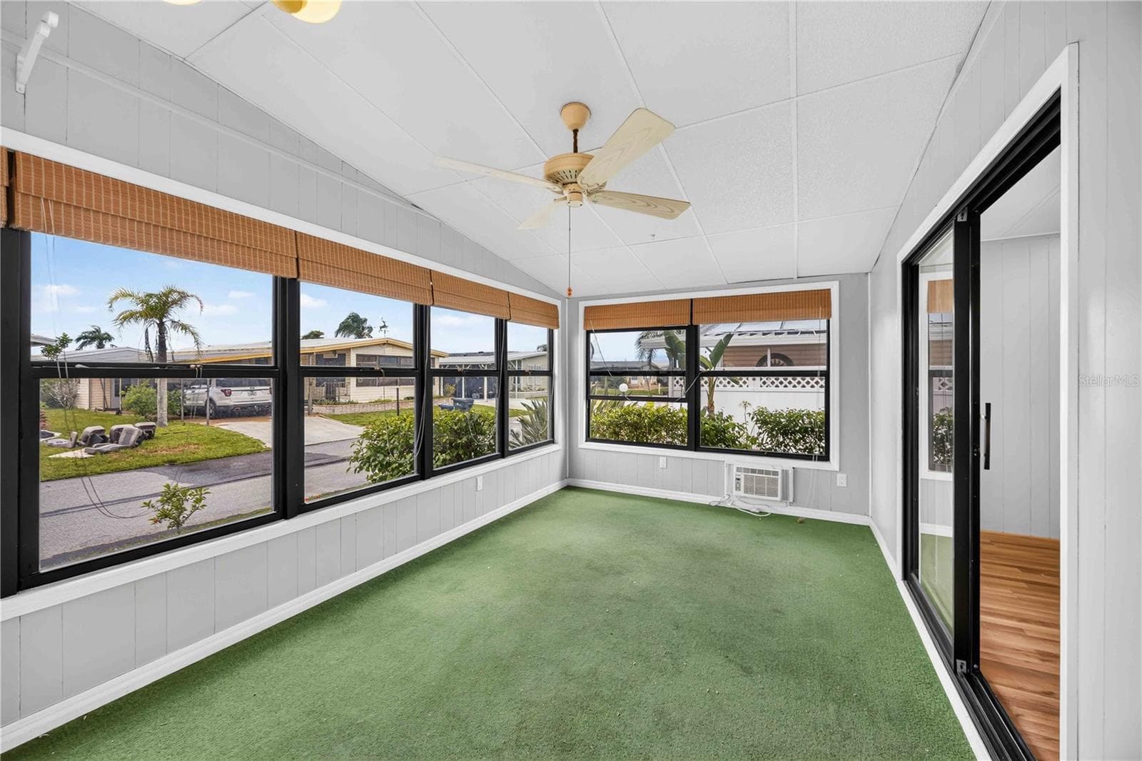 Manufactured Home at 141 RAROTONGA RD, NORTH PORT, photo 23 of 43