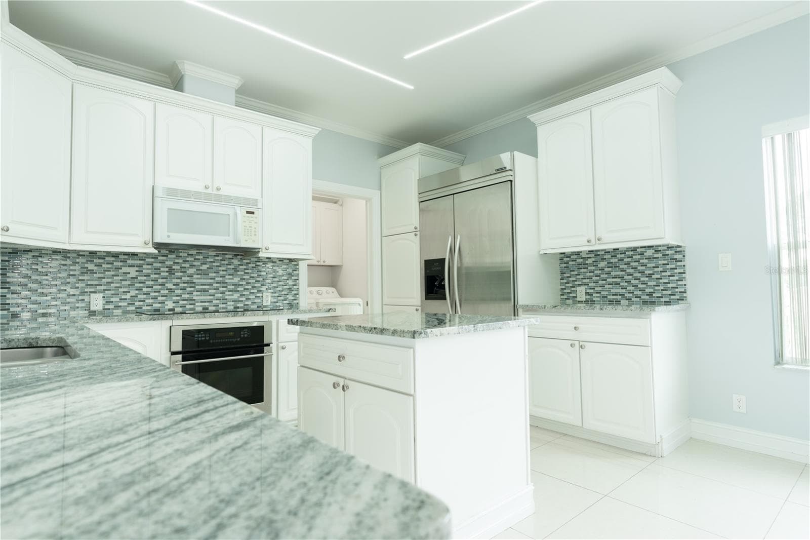 Single Family Residence at 8345 TRILLIUM RD, FORT MYERS, photo 3 of 36