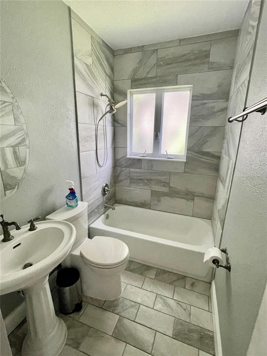 Single Family Residence at 807 NEPTUNE RD, KISSIMMEE, photo 14 of 31
