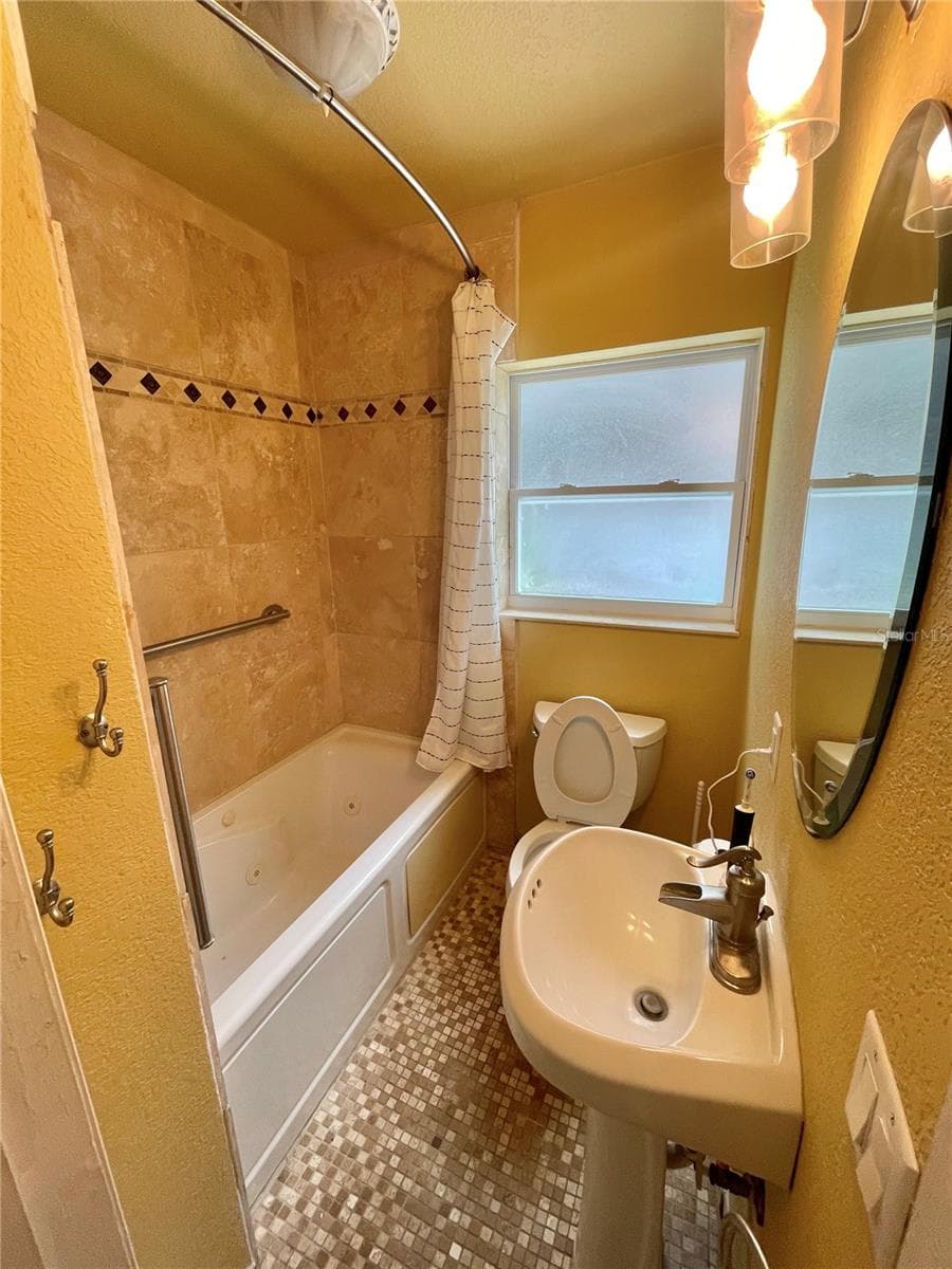 Single Family Residence at 807 NEPTUNE RD, KISSIMMEE, photo 16 of 31