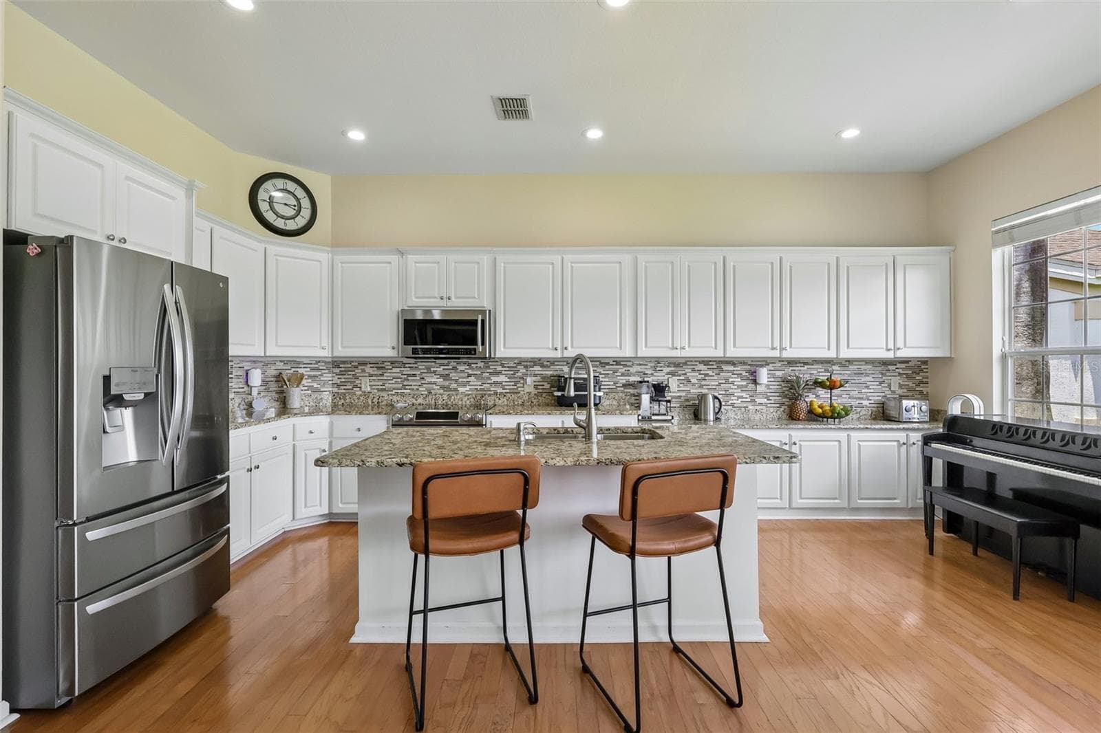 Single Family Residence at 3050 SHOAL CREEK VILLAGE DR, LAKELAND, photo 18 of 59