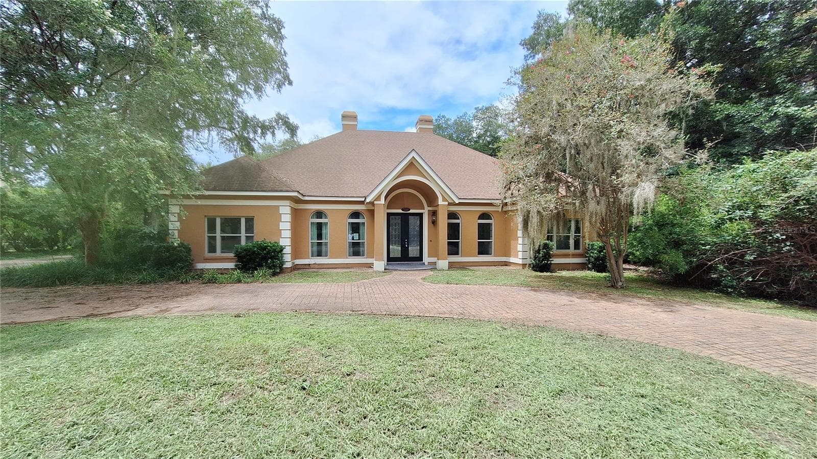 2210 SE LAUREL RUN DR