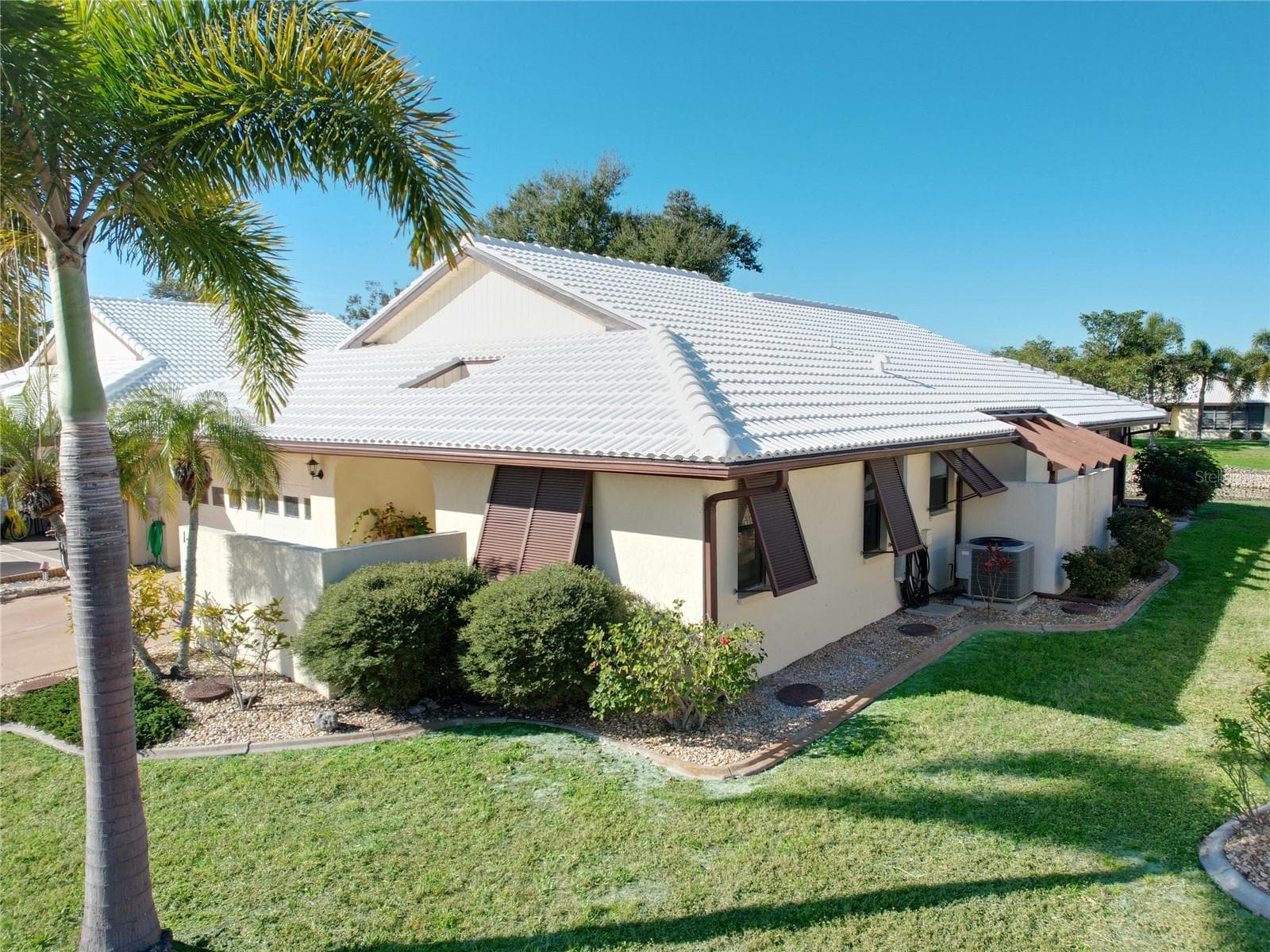 Main Angle - 137 DRIFTING SANDS DR, VENICE