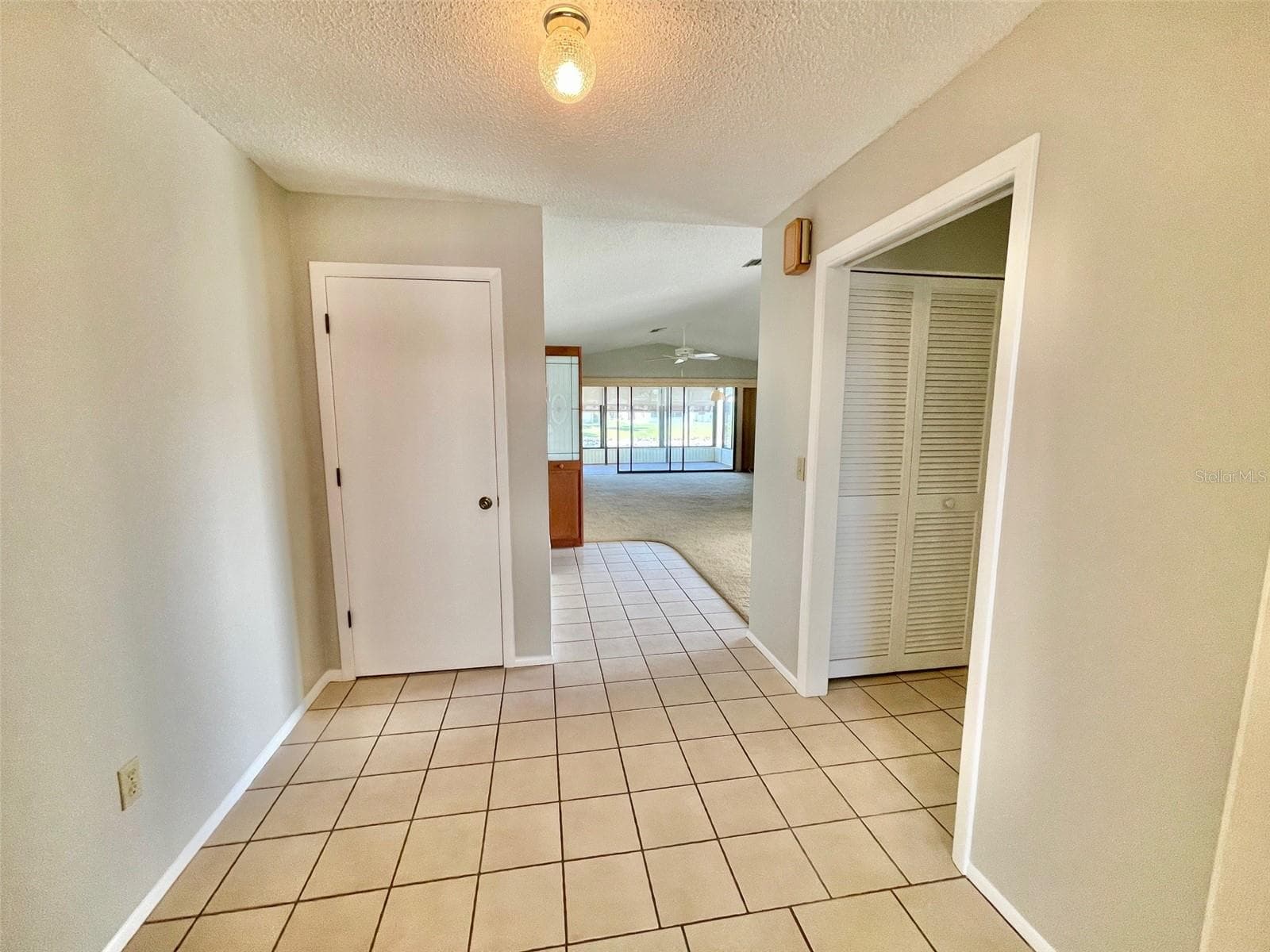 Foyer - 137 DRIFTING SANDS DR, VENICE