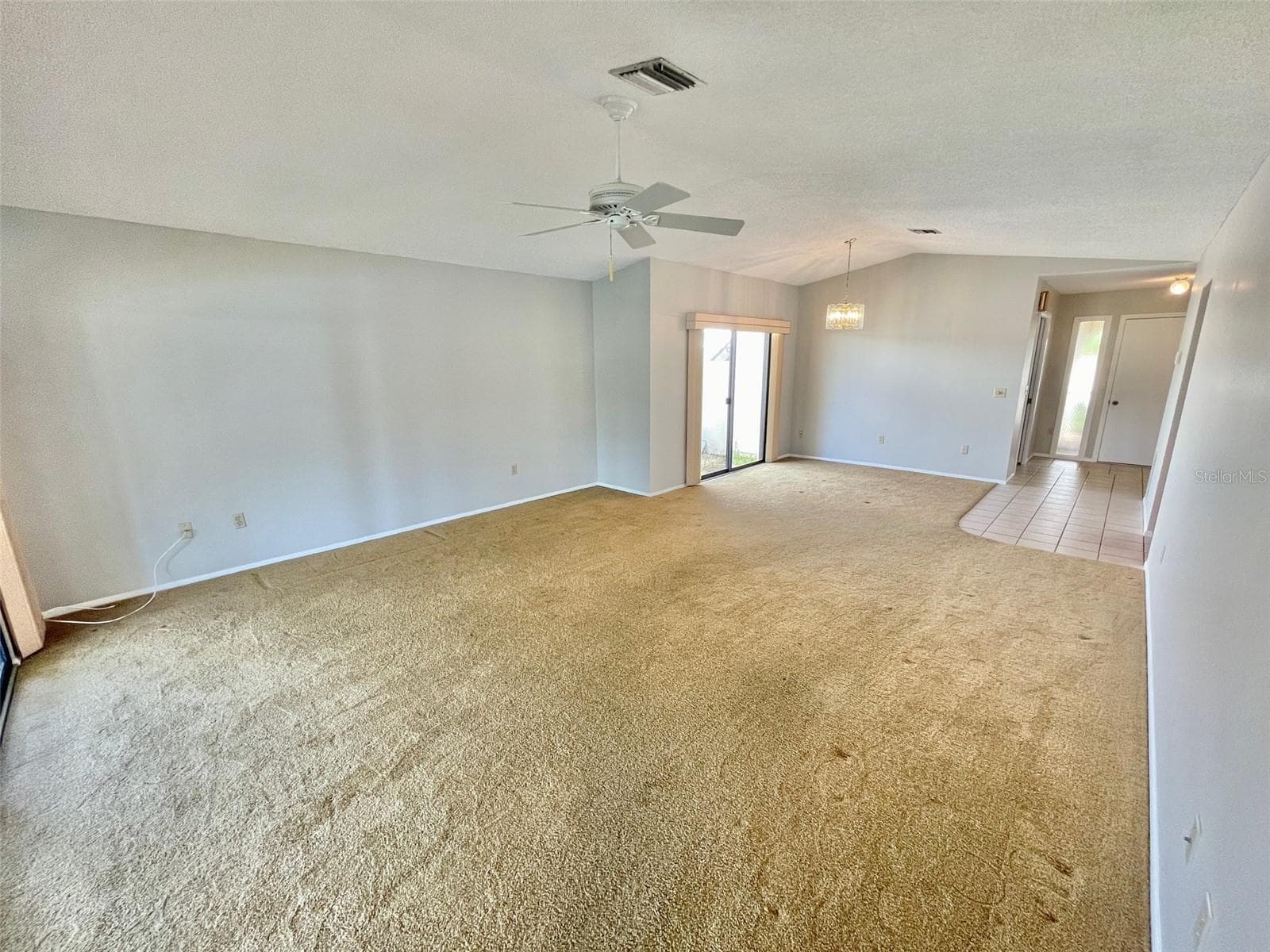 Living Room - 137 DRIFTING SANDS DR, VENICE