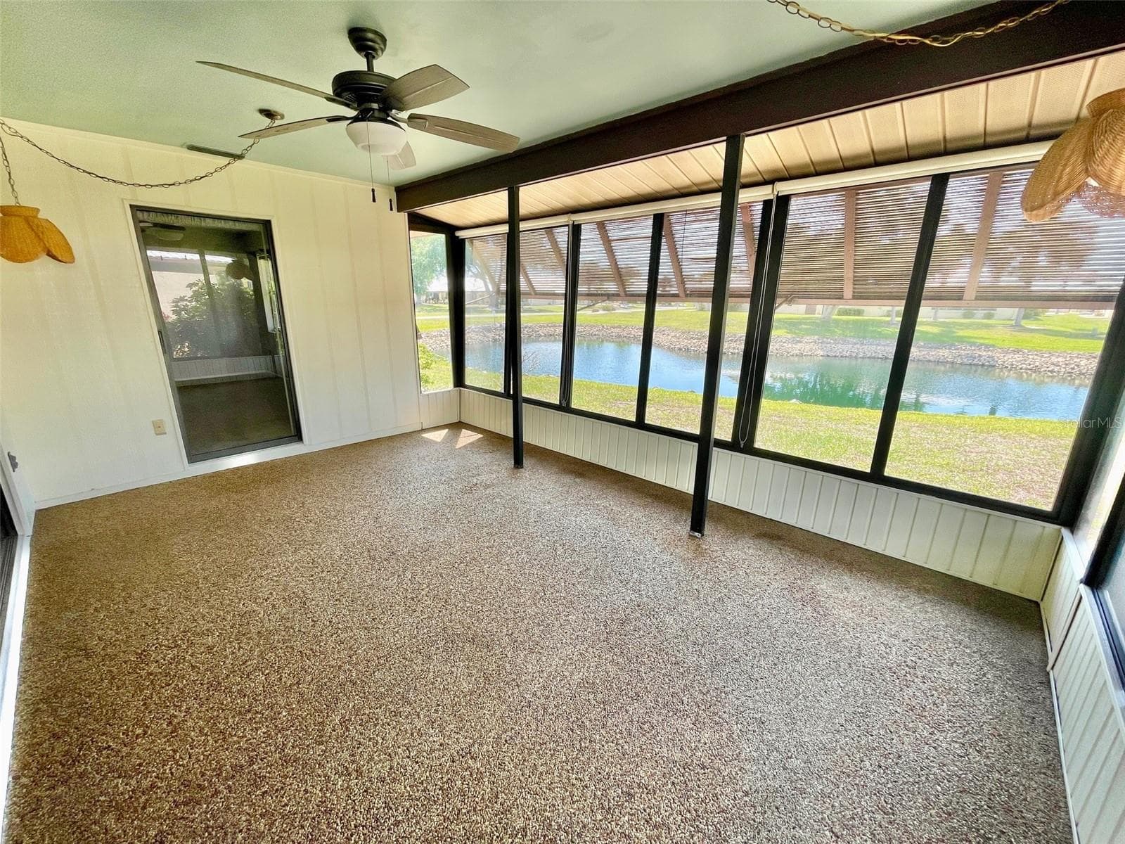 Florida Room - 137 DRIFTING SANDS DR, VENICE