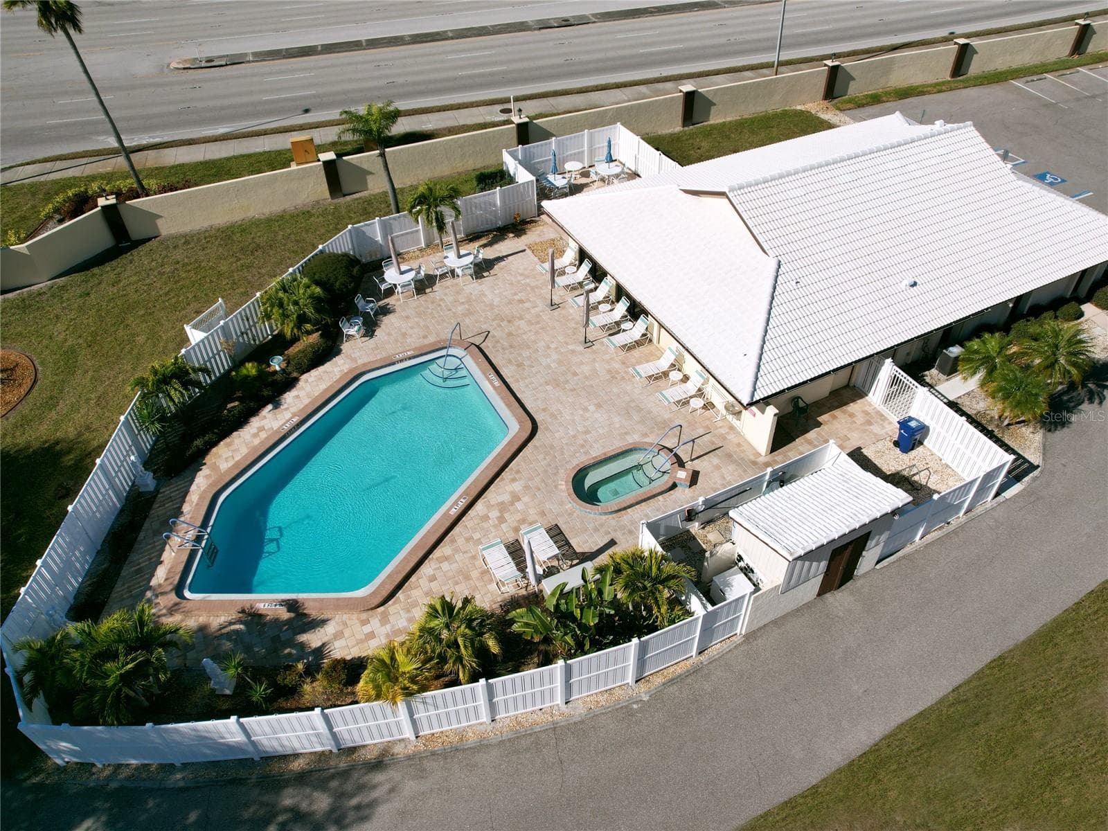 Pool/Clubhouse - 137 DRIFTING SANDS DR, VENICE