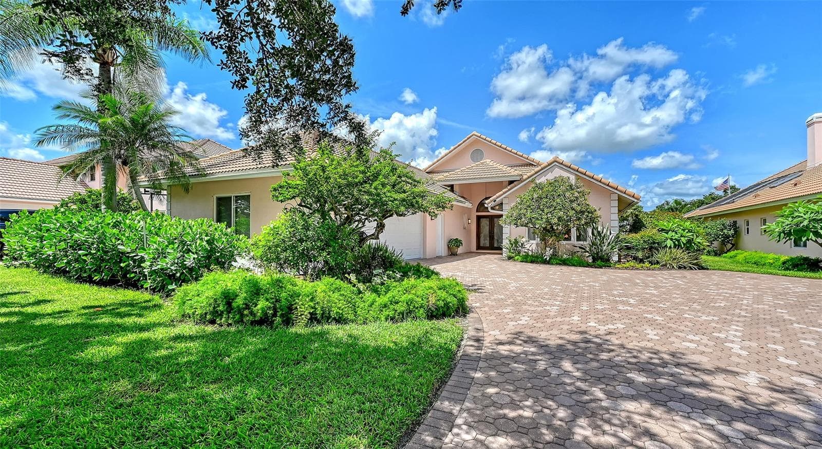 Single Family Residence at 5476 GOLF POINTE DR, SARASOTA, photo 4 of 74