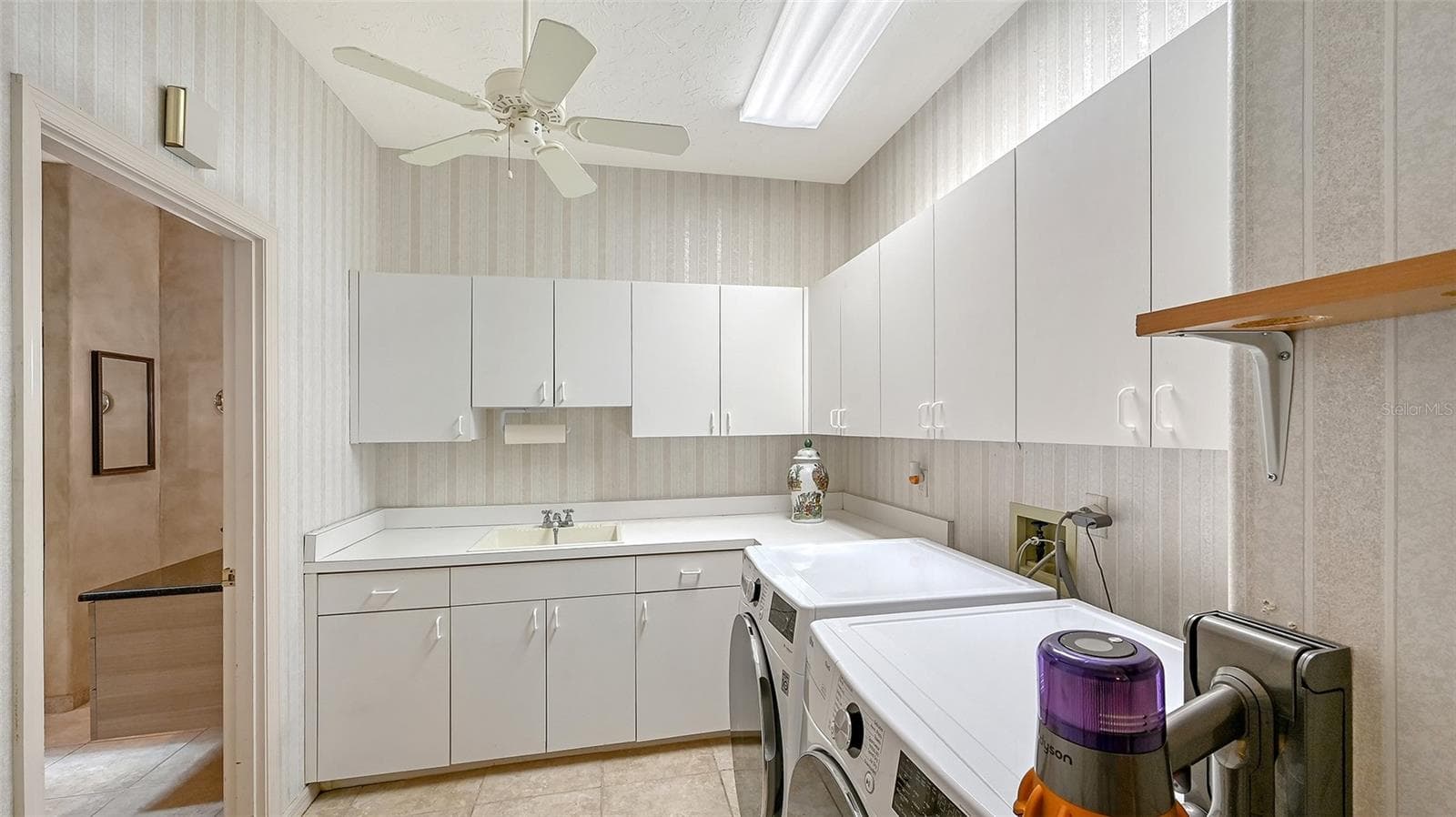 Single Family Residence at 5476 GOLF POINTE DR, SARASOTA, photo 31 of 74