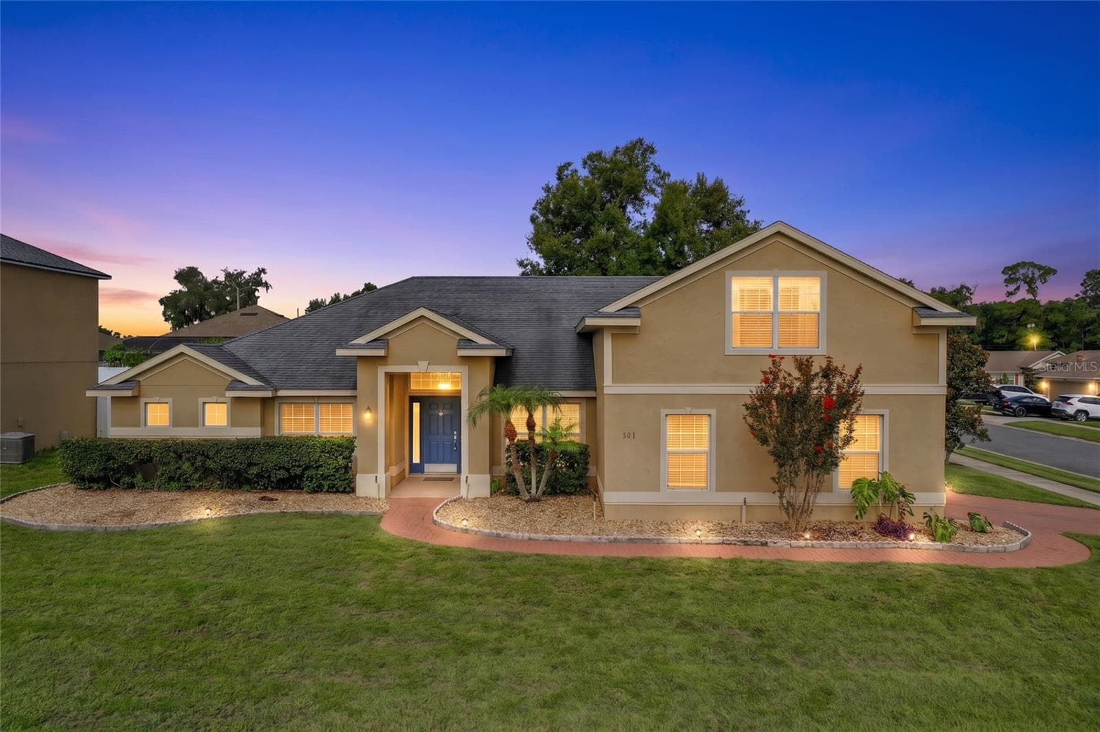 301 ASHTON WOODS LN