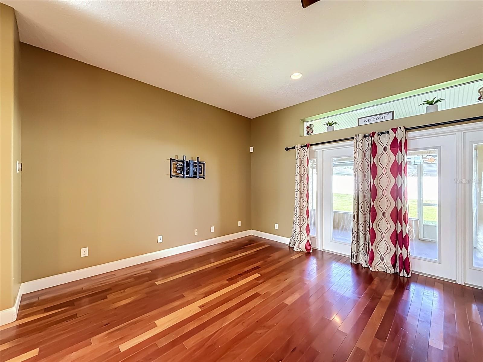 Single Family Residence at 301 ASHTON WOODS LN, LEESBURG, photo 8 of 52