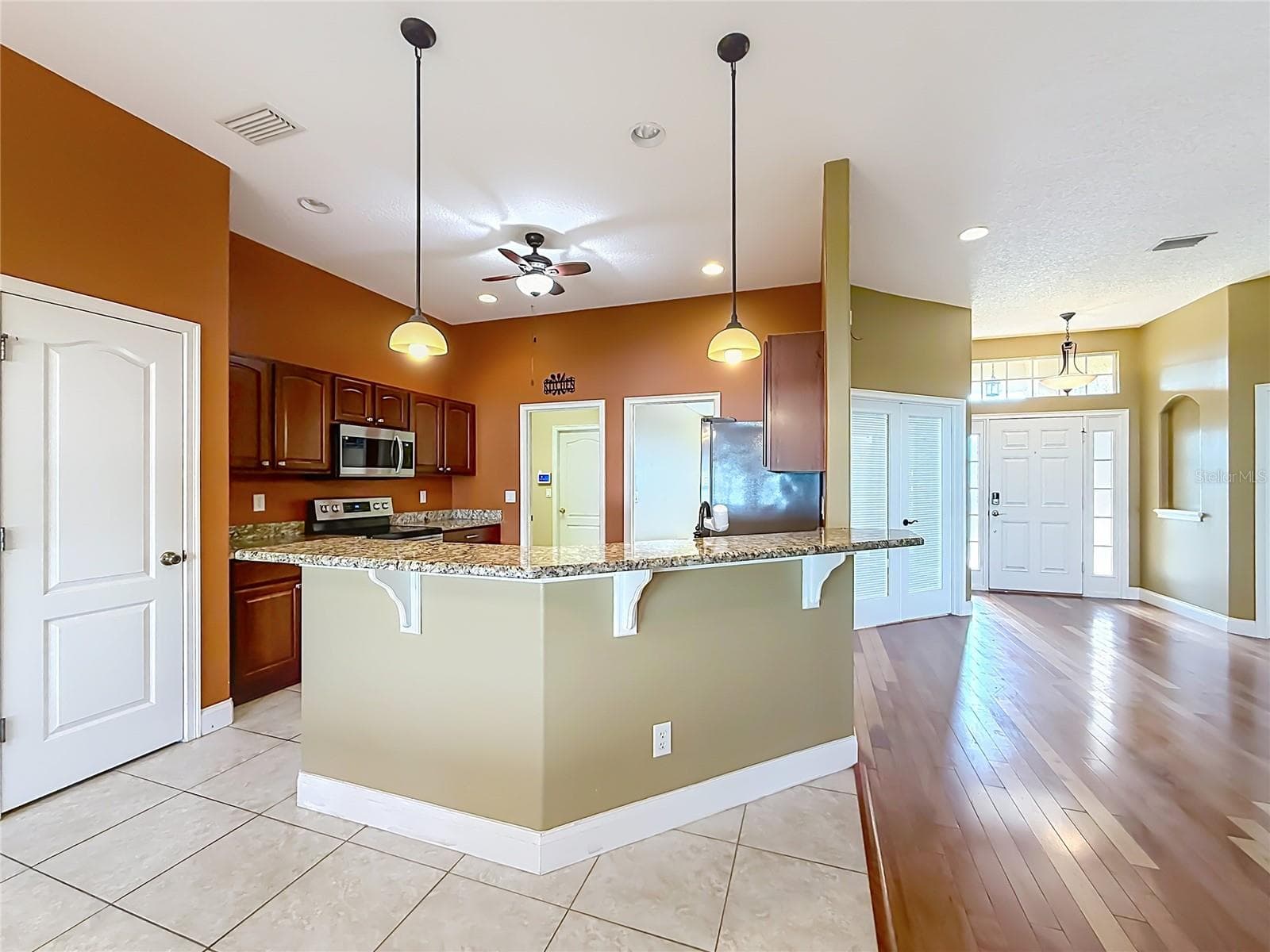 Single Family Residence at 301 ASHTON WOODS LN, LEESBURG, photo 10 of 52