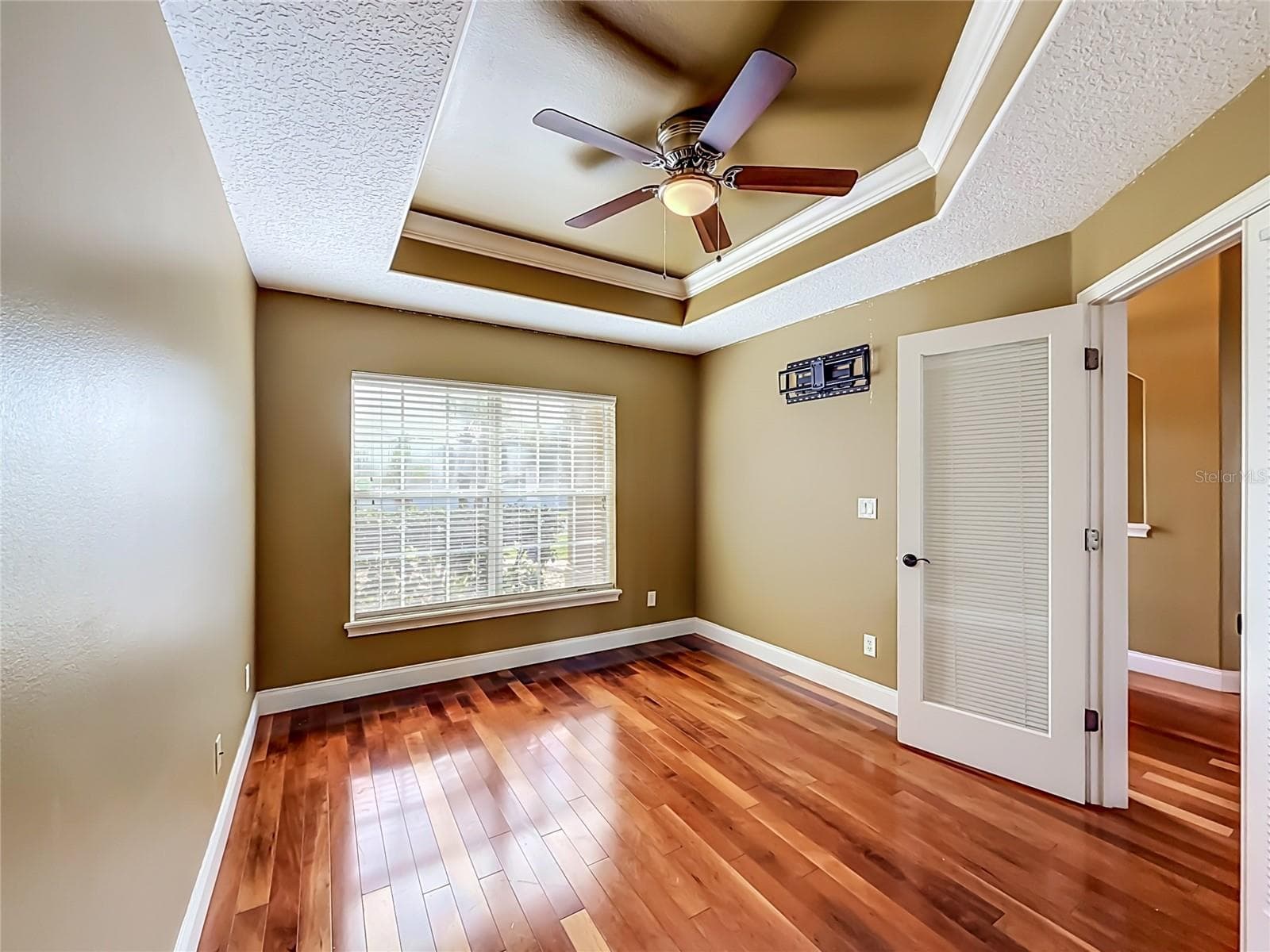 Single Family Residence at 301 ASHTON WOODS LN, LEESBURG, photo 16 of 52