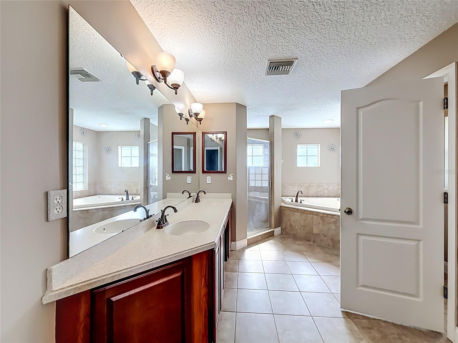 Single Family Residence at 301 ASHTON WOODS LN, LEESBURG, photo 25 of 52