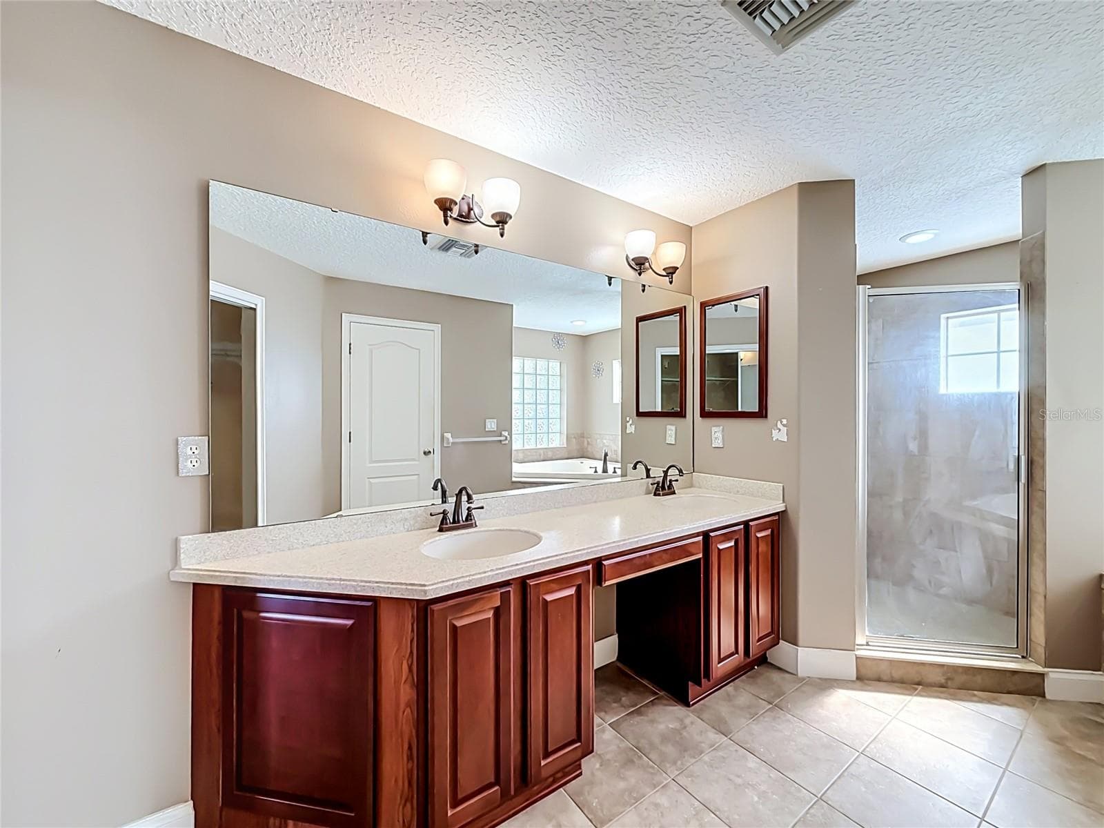 Single Family Residence at 301 ASHTON WOODS LN, LEESBURG, photo 26 of 52